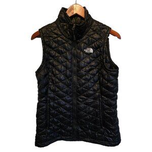 The North Face Black Quilted Thermoball Trekker Vest Size M